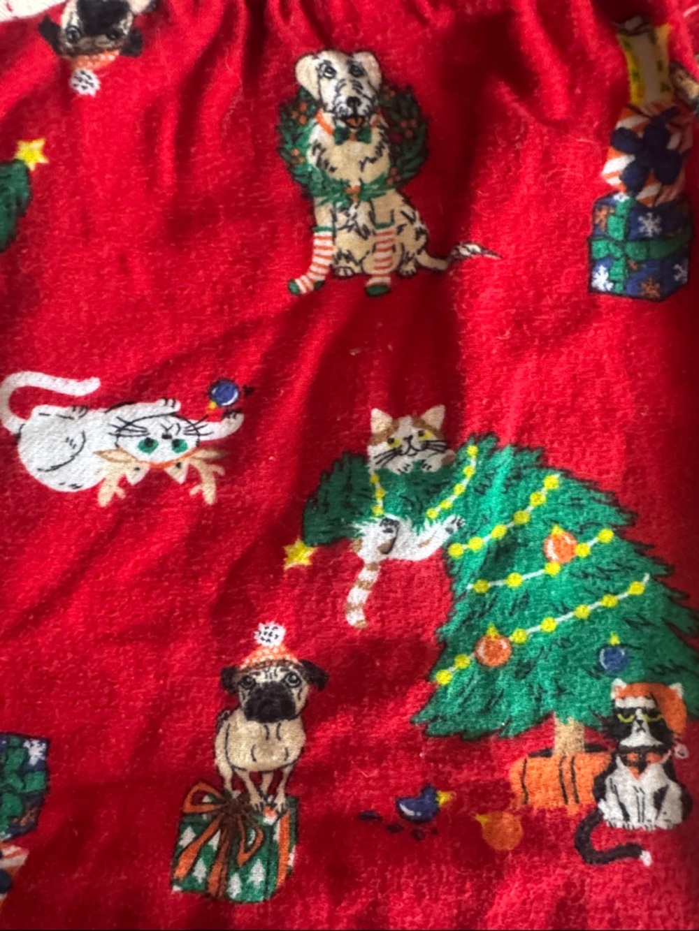 Old Navy Holiday Dogs & Cats Pajama Shorts - size 2X - Picture 6 of 6